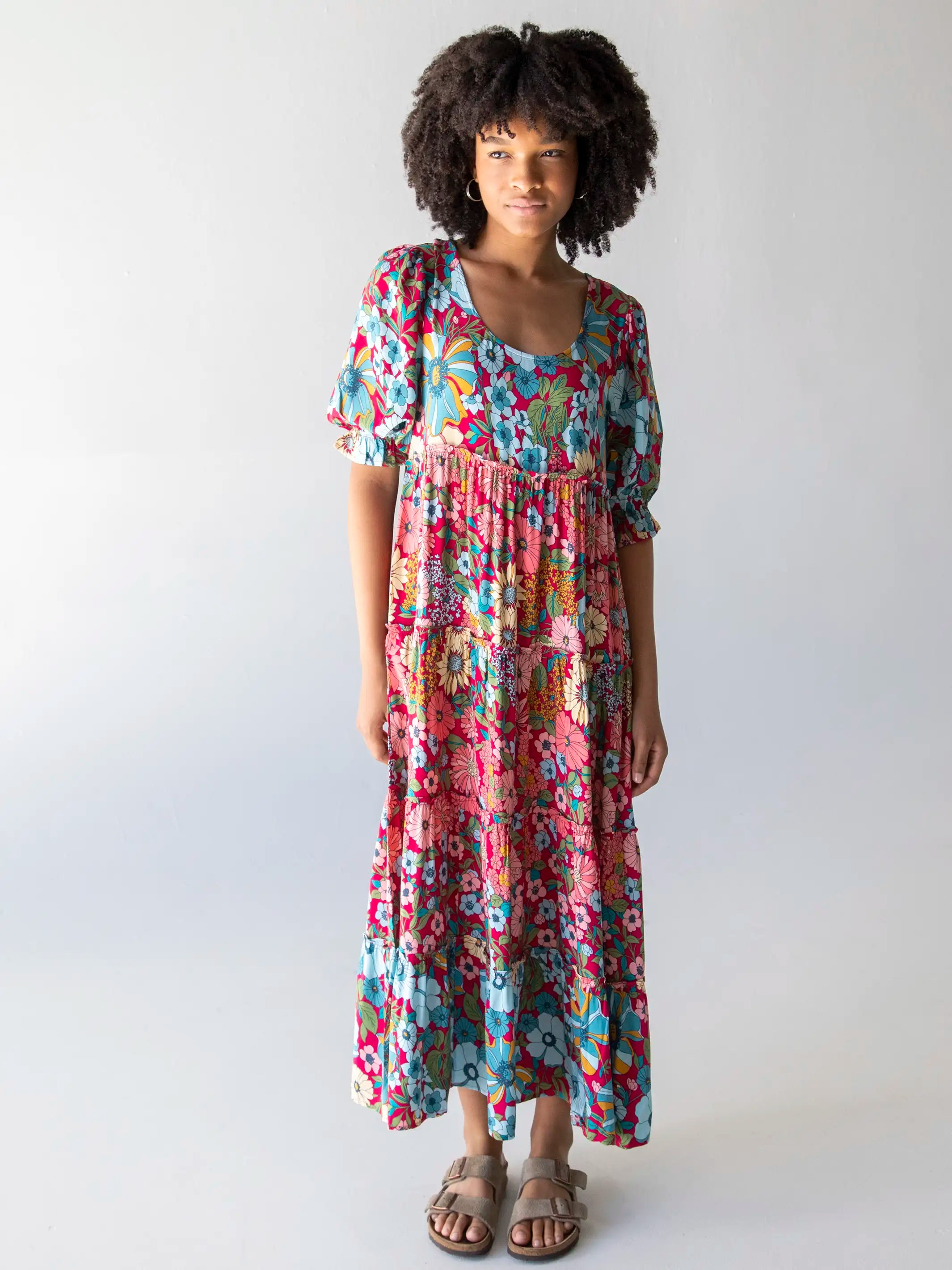 Women's Casual Outfit Collette Tiered Maxi Dress - Blue Red Floral