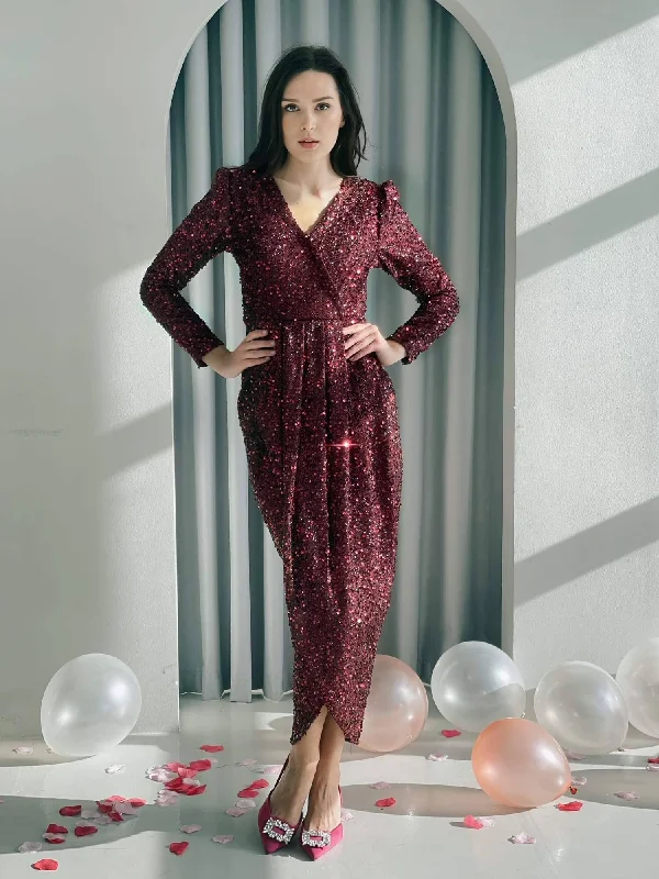 Women's Vintage-Inspired Outfit Maroon Sequence Dress