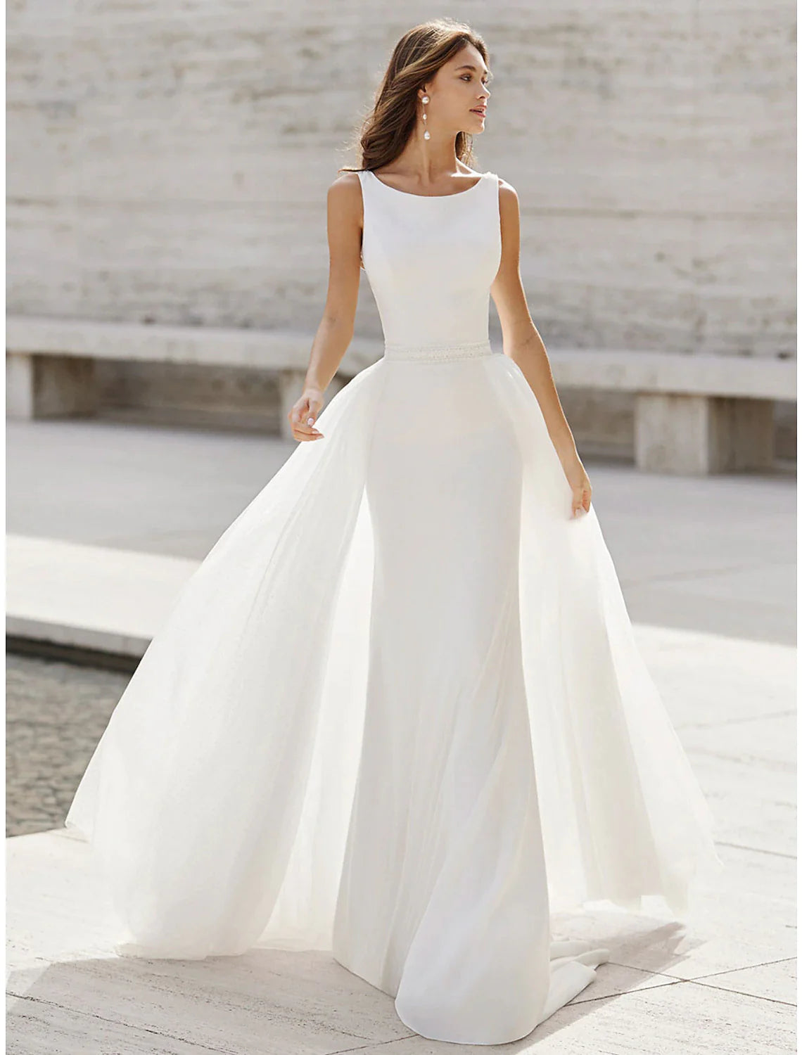 Charming Women's Clothes For Special Events Beach Open Back Wedding Dresses Mermaid / Trumpet Scoop Neck Sleeveless Court Train Satin Bridal Suits Bridal Gowns With Appliques