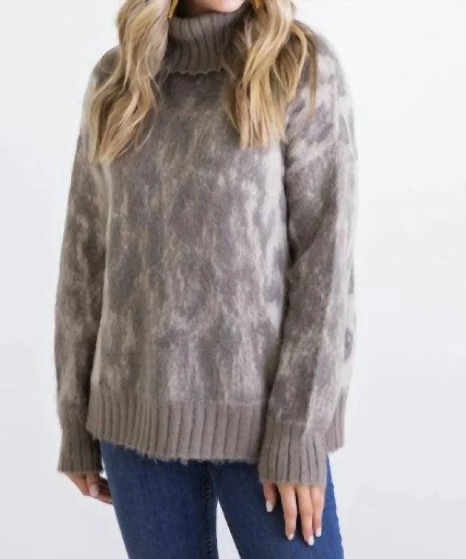 Women's Clothes For Outdoor Events Leopard Turtleneck Sweater In Taupe