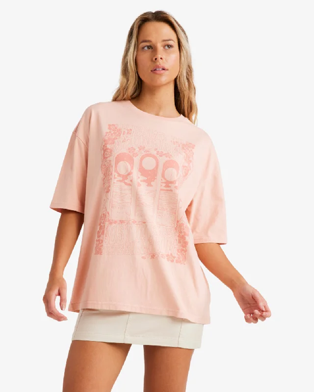 Affordable Luxury Women's Apparel Billabong Moon Kiss Short Sleeve T-shirt - DUSTY PEACH