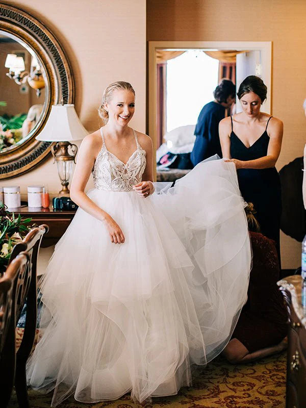 Women's Holiday Clothing A Line Tulle Halter Wedding Dresses Sleeveless Backless V Neck Bride Dress