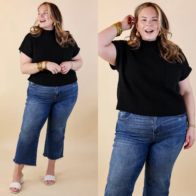 Women's Plus-Size Clothes City Sights Cap Sleeve Summer Sweater Top with Pocket in Black