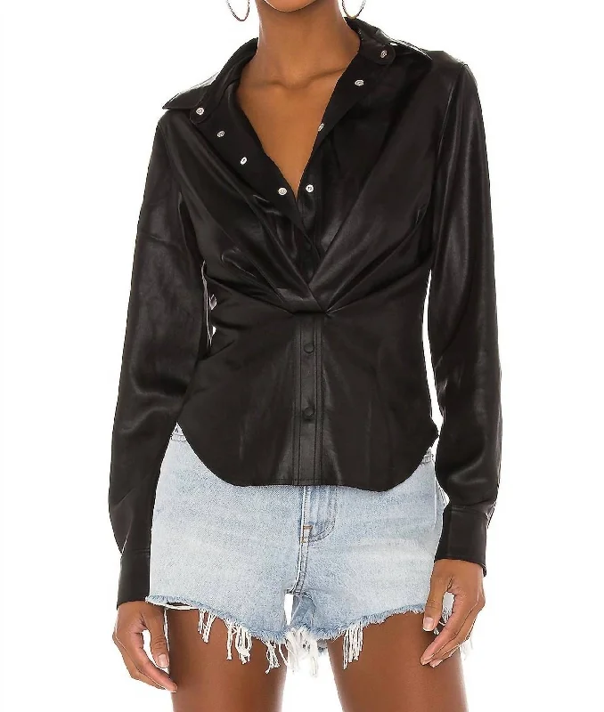 Women's Apparel Ava Blouse In Black