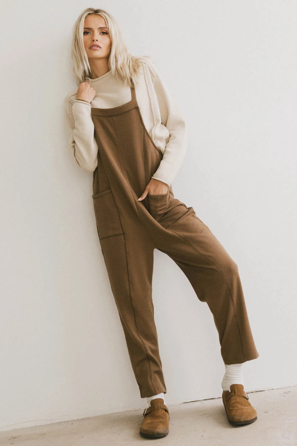 Women's Night-Out Outfit Kestrel Knit Overalls in Mocha