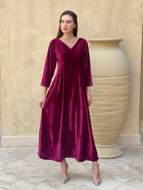 Women's Festive Attire Lilie Dress in Plum Velvet