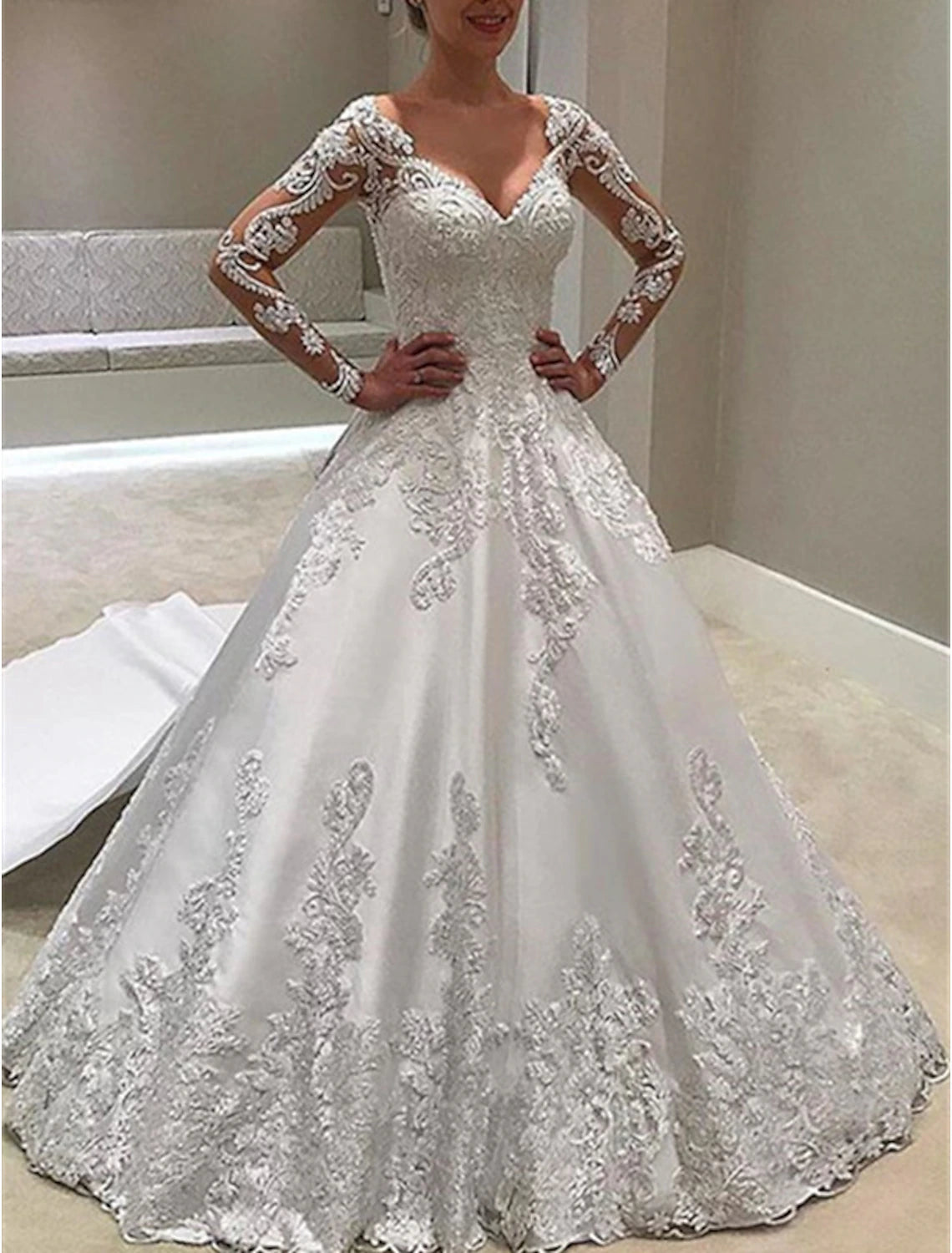 Women's Vacation Clothes Engagement Formal Wedding Dresses Ball Gown Sweetheart Long Sleeve Court Train Satin Bridal Gowns With Buttons Appliques