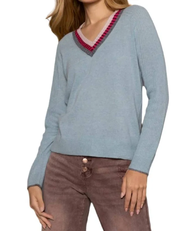 Women's Evening Garments To The Point Sweater In Shore Blue