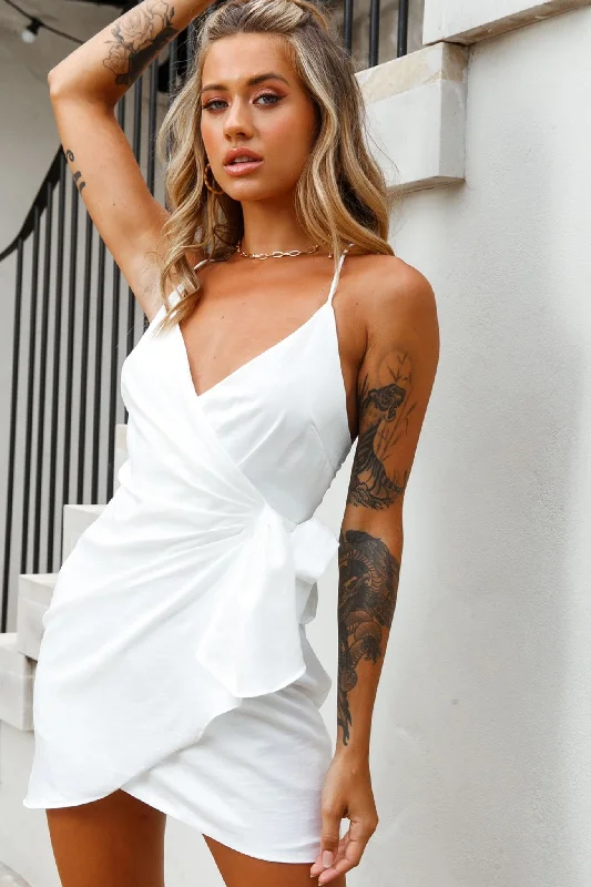 Stylish Women's Garments Medellin Gathered Detail Side-Tie Wrap Dress White