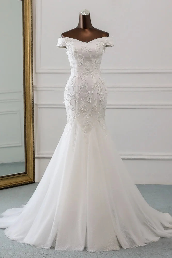 Women's Tailored Outfit Elegant Off-the-Shoulder Mermaid Long Wedding Gown With Lace Appliques