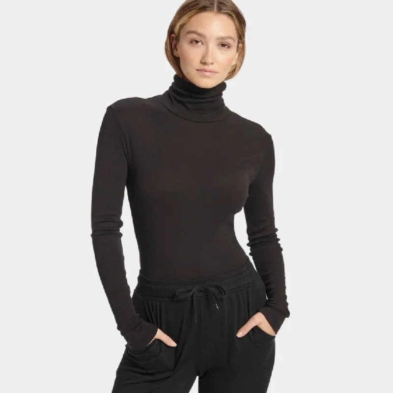 Chic Trends Unveiled Classic Turtleneck (Black)