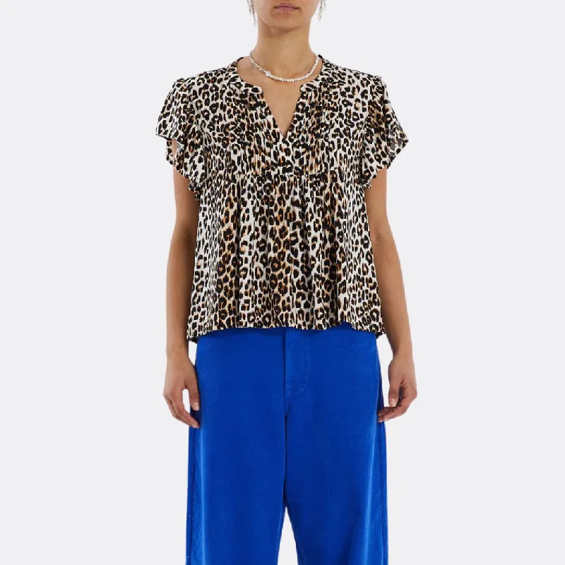 Chic And Edgy Isabel Top (Leopard Print)