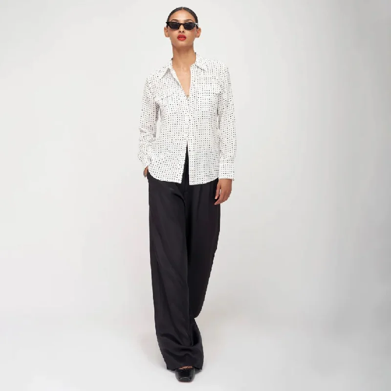 Vintage-Inspired Style Offers Signature Silk Shirt (Nature + White + True Black)