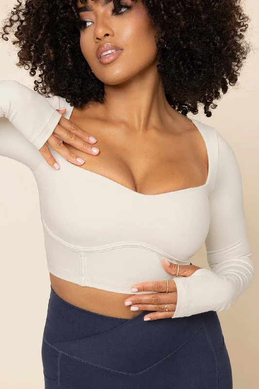 Casual Apparel For Women Sweetheart Long Sleeve Crop Top - Ivory